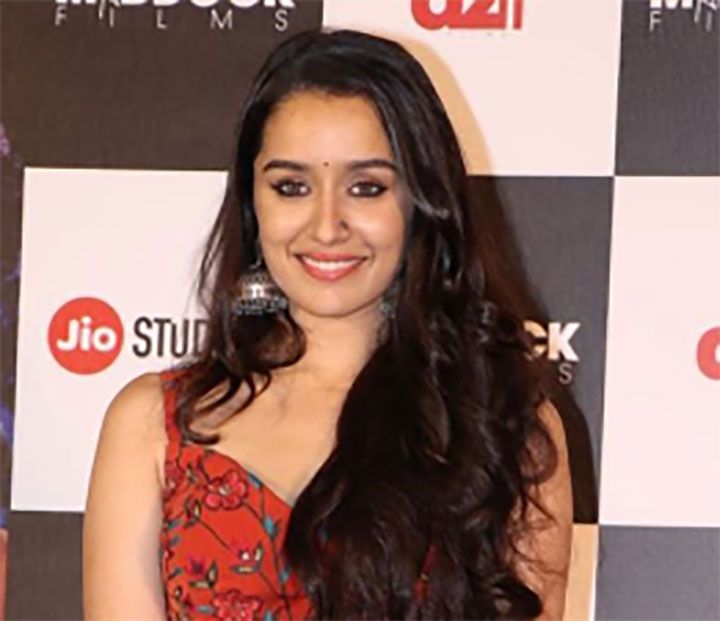 It’s Impossible Not To Smile Looking At Shraddha Kapoor’s Unconventional Desi Look