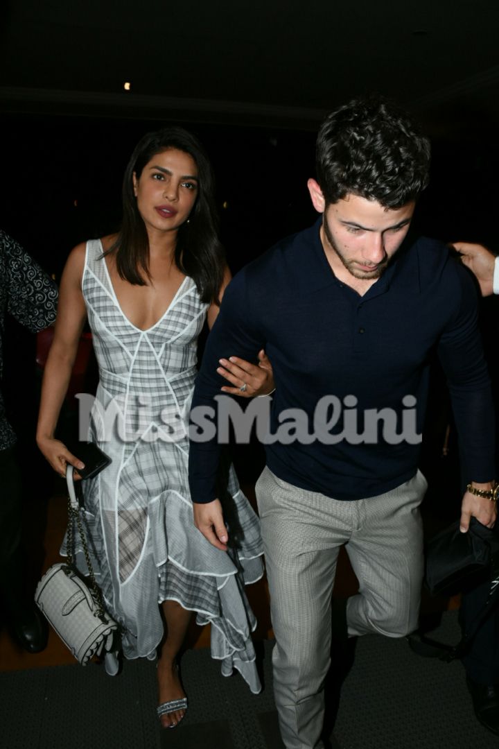 Priyanka Chopra and Nick Jonas' family dine in Mumbai 08