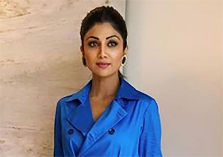 Here’s Why Shilpa Shetty’s Electric Blue Trench Deserves To Be Photographed