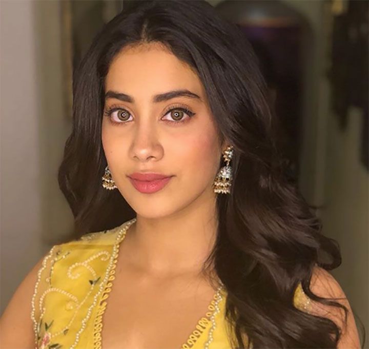 Janhvi Kapoor Is A Ray Of Sunshine In This Ensemble