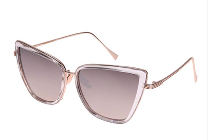Oversized Rectangular Sunglasses | Image Source: www.propshop24.com