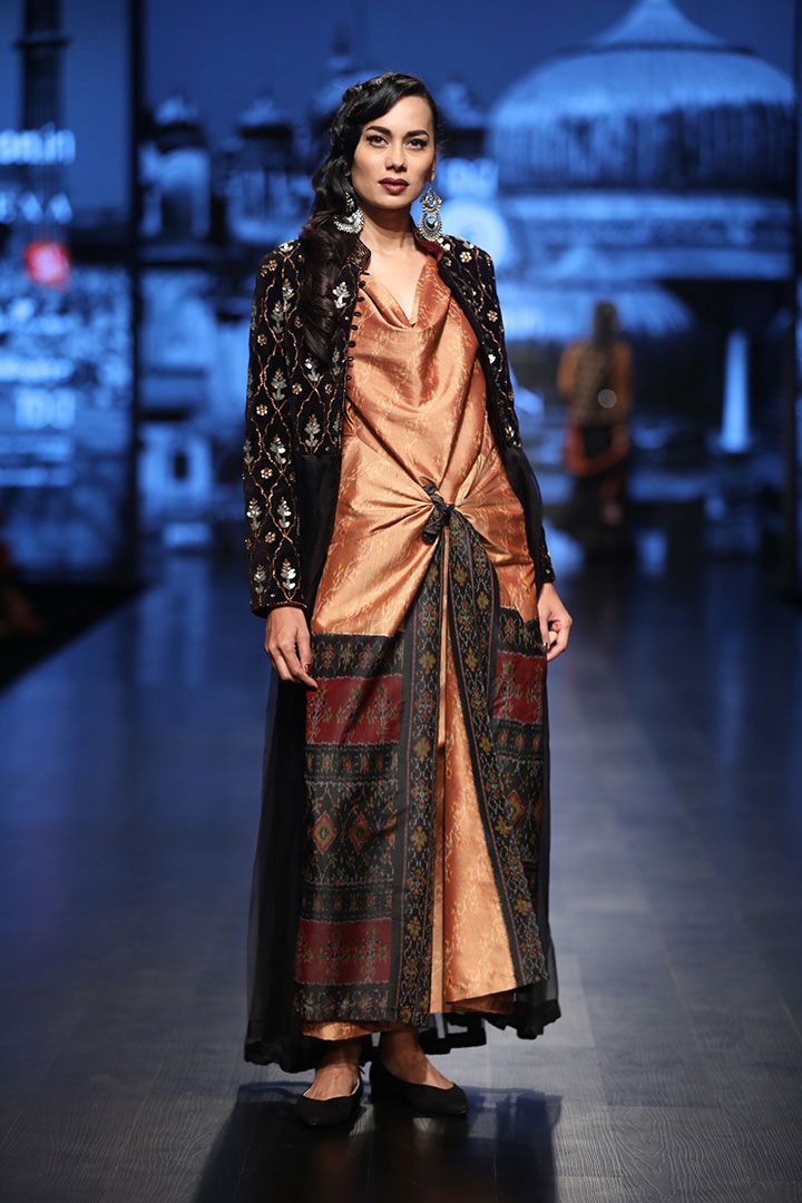 Sanskar By Sonam Dubal at Amazon India Fashion Week AW18 in New Delhi