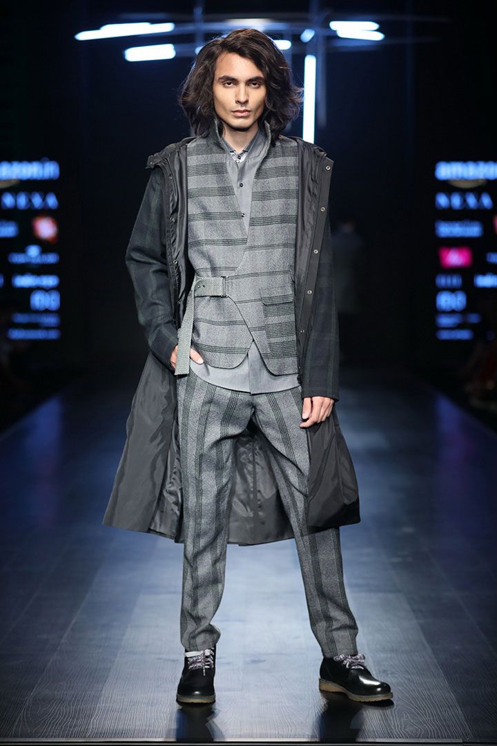 Set Wet presents Dhruv Vaish at Amazon India Fashion Week AW18 in Delhi