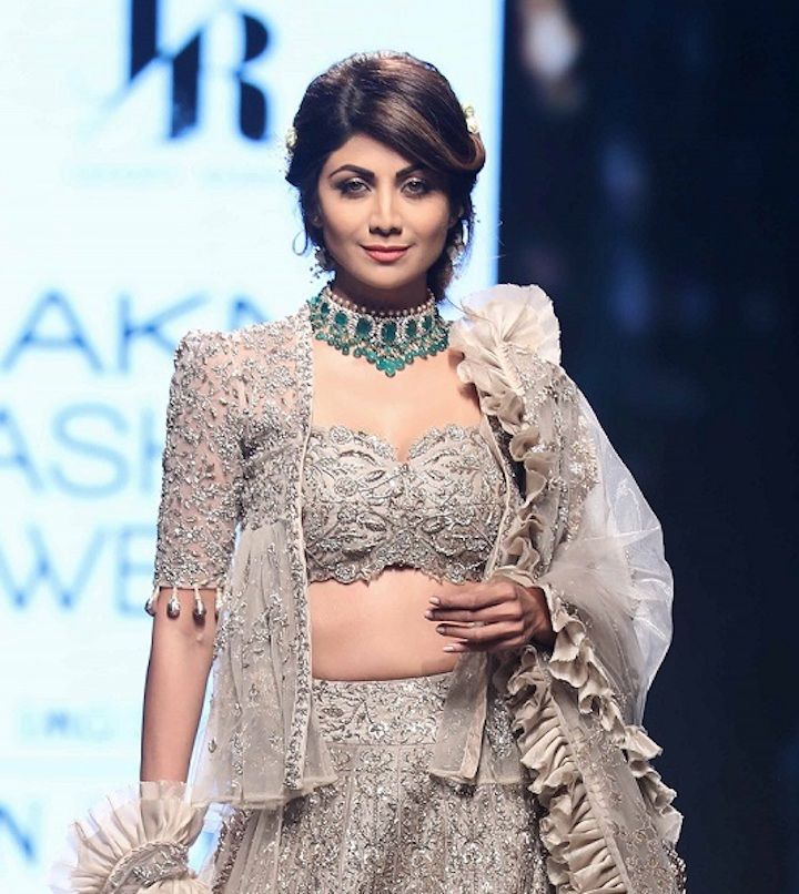 12 Times Shilpa Shetty Ditched Her Usual Waves For Insta-Worthy Hairstyles  | MissMalini