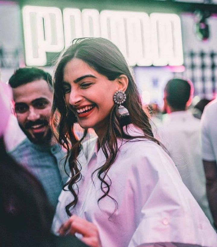 Sonam Kapoor &#038; Anand Ahuja Are Either Tying The Knot In London Or Geneva