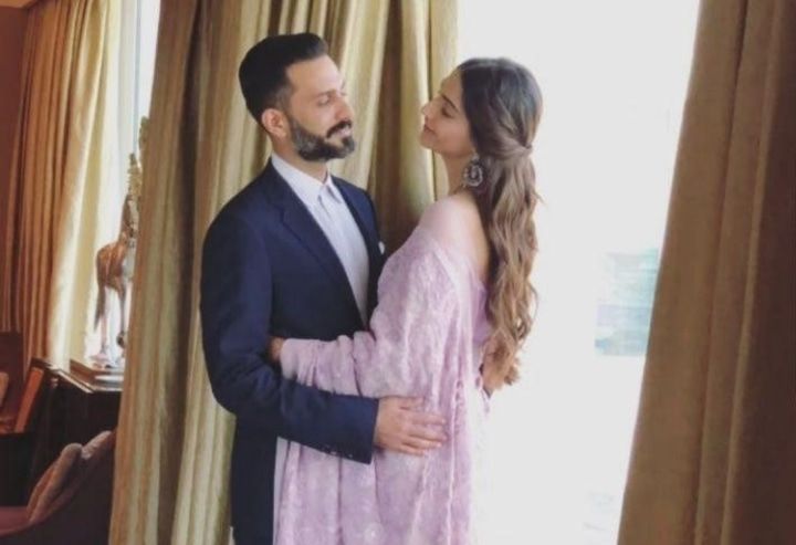 Sonam K Ahuja’s Latest Picture Of Her And Anand S Ahuja Is Super Romantic