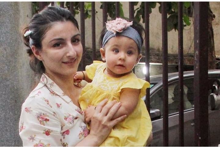 Photos: Inaaya Kemmu Looks Adorable As She Is Spotted With Mom Soha Ali Khan