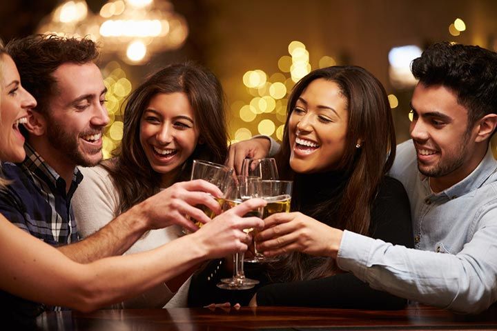 Friends Drinking (Image Courtesy: Shutterstock)