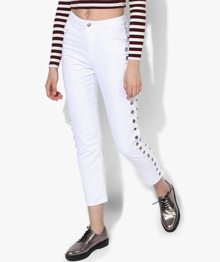 Forever 21 White Solid Slim Fit Jeans | Image source: www.jabong.com