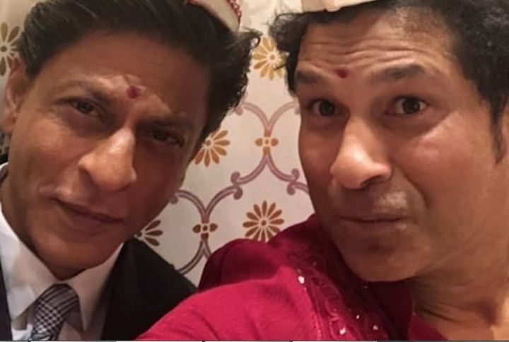 Photo: Shah Rukh Khan Took An Epic Selfie With Sachin Tendulkar