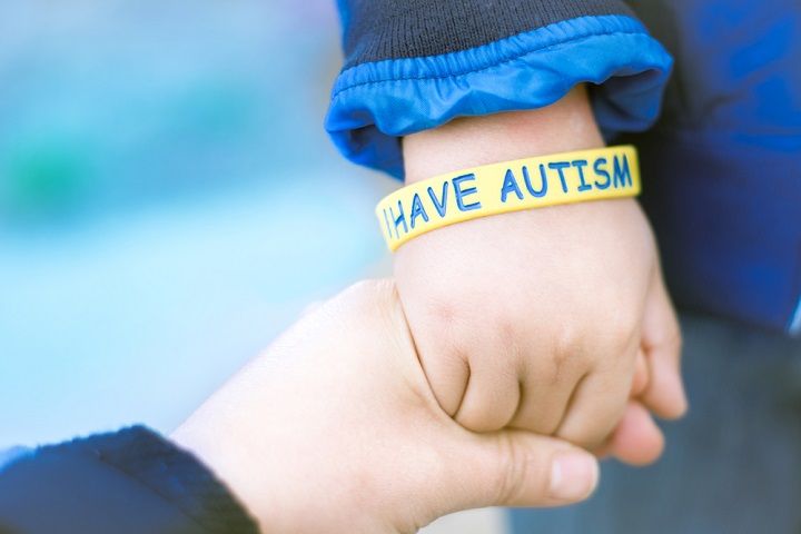 Autism Awareness Band (Image Courtesy: Shutterstock)
