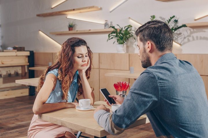 Bored Couple (Image Courtesy: Shutterstock)