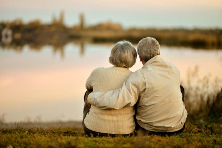 Grandparents (Image Courtesy: Shutterstock)