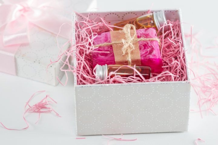 10 Cutesy Things You Must Include In Your Bridesmaid Gift Box