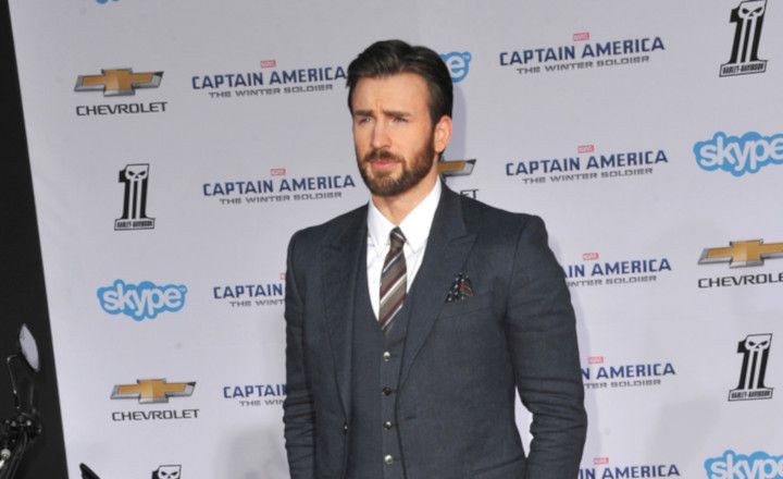 These 12 Hollywood Actors Will Inspire You To Grow A Beard Because—#NoShaveNovember