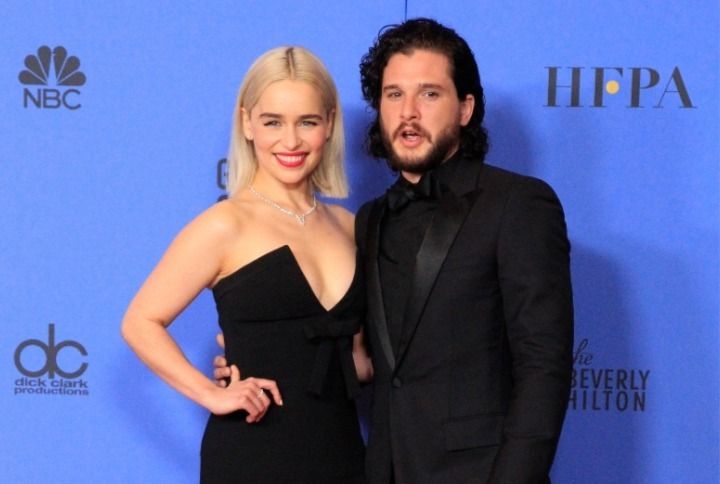 Game Of Thrones Season 8 First Look: Kit Harington & Emilia Clarke Are In Love