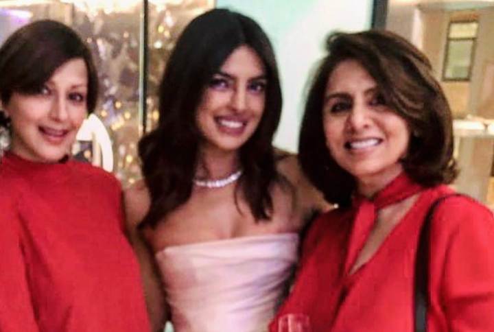 Photos: Neetu Kapoor & Sonali Bendre Partied With Priyanka Chopra At Her Bridal Shower