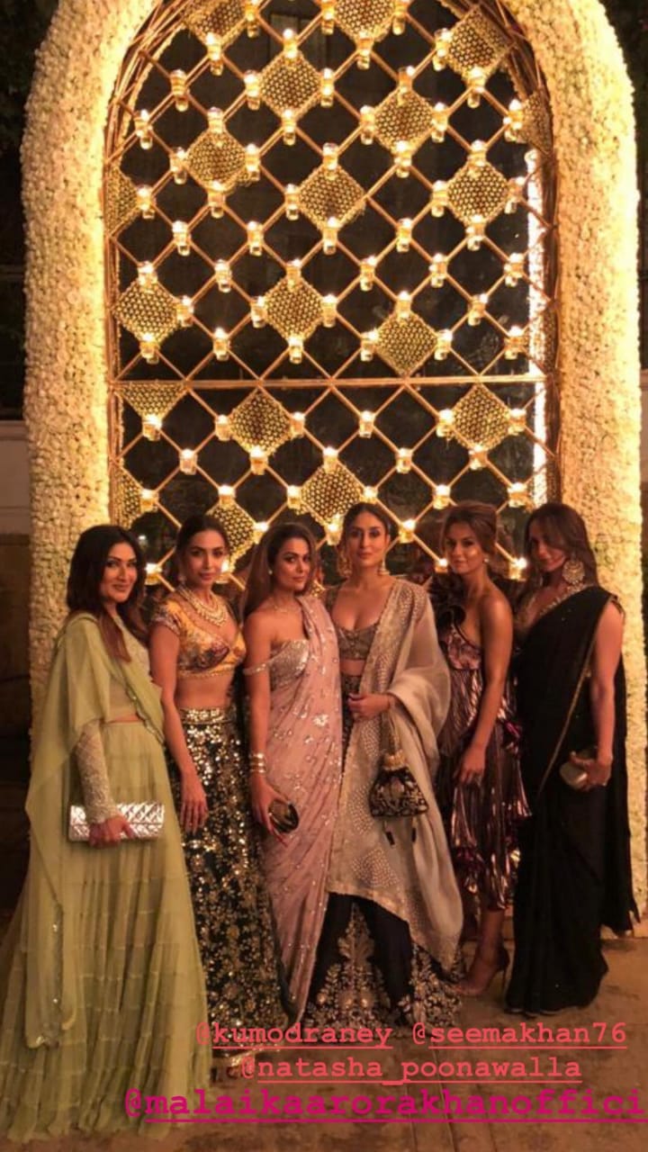Kumod Raney, Malaika Arora, Amruta Arora, Kareena Kapoor Khan, Natasha Poonawalla, Seema Khan (Source: Instagram | @amuraroraofficial)