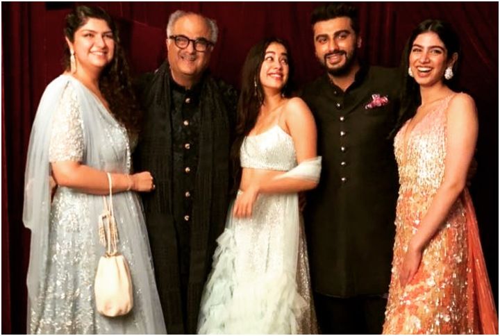 Anshula Kapoor, Boney Kapoor, Janhvi Kapoor, Arjun Kapoor and Khushi Kapoor (Source: Instagram | @arjunkapoor)
