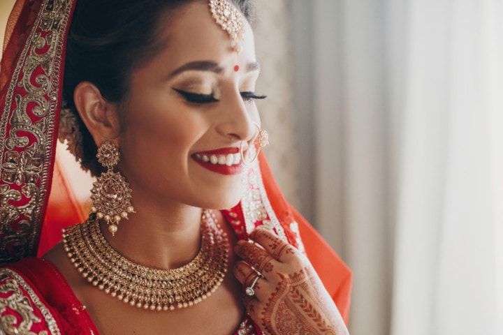 10 Makeup Artists In Mumbai For The Bride On A Budget