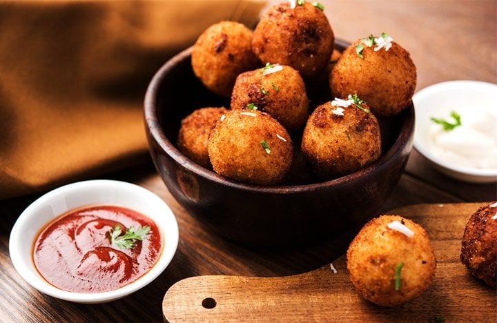 9 Places In Mumbai That Serve The Cheesiest Cheese Balls