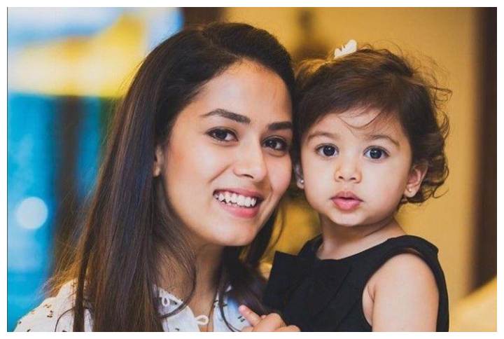 Aww! Check Out This Adorable Picture Of Misha Kapoor Taking Kathak Lessons From Her Grandmother