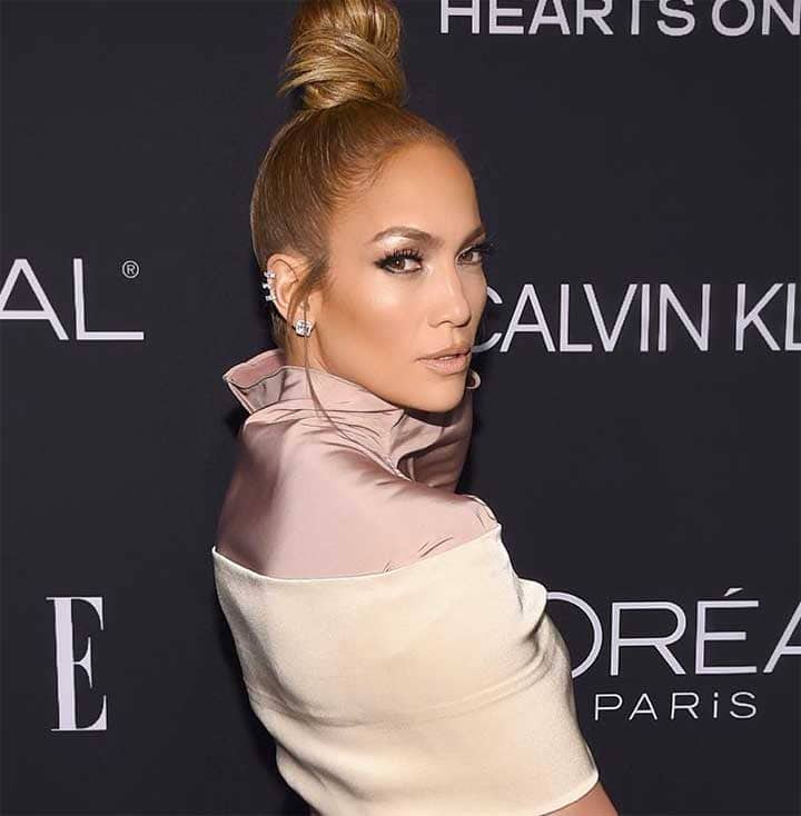 Jennifer Lopez Is Ageing Backwards In The Chicest Way Ever!