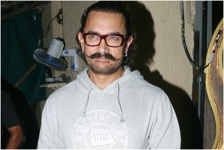Video: Aamir Khan Travels Economy Class, Becomes Everyone’s Centre Of Attention
