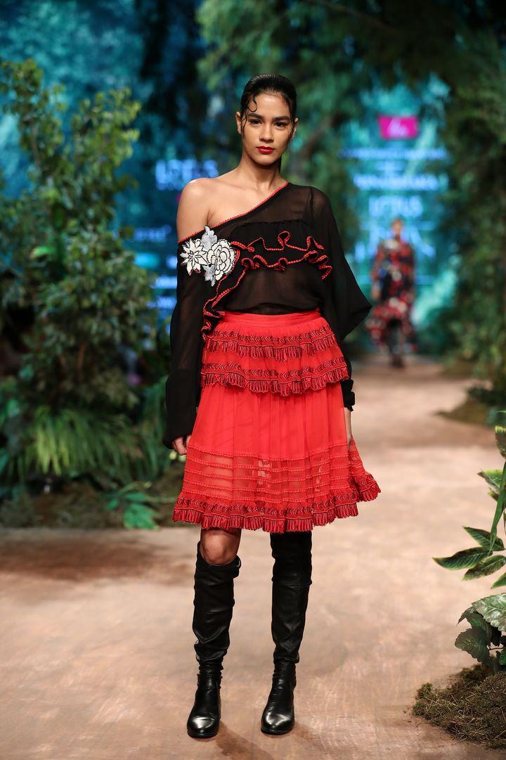 Rina Dhaka at LMIFW AW19