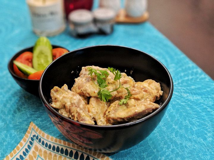 This Cheesy &#038; Creamy Keto Chicken Recipe Will Make You Forget All About Carbs