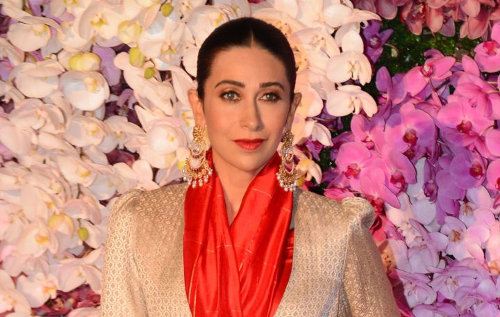 After Seeing Karisma Kapoor You’d Want To Wear A Jacket Over Your Saree Too