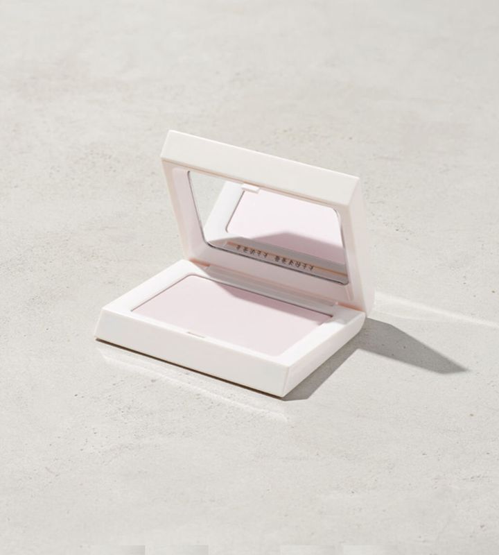 Fenty Beauty Invisimatte Blotting Powder | Source: Fenty Beauty