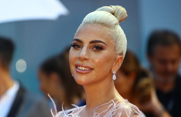 Lady Gaga’s Golden Globes Look Was More Than Just Another Cinderella Appearance