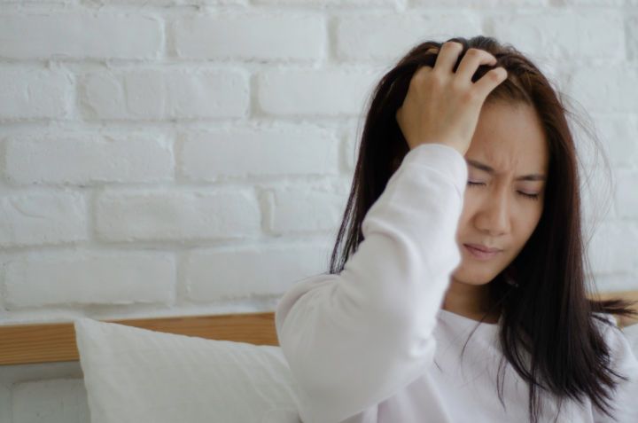Migraines—Symptoms, Causes & How To Deal With Them