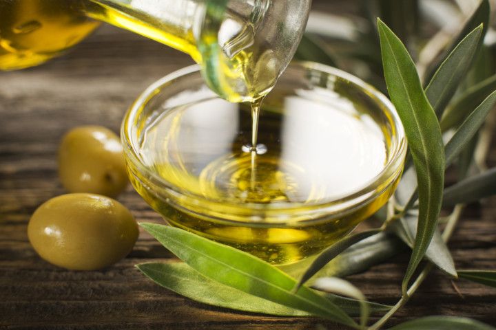 Olive Oil (Image Courtesy: Shutterstock)