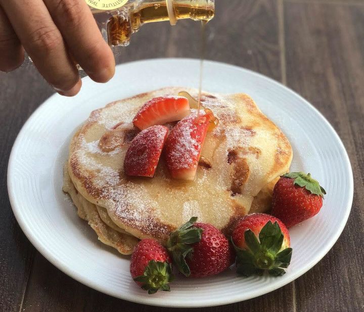 Strawberry Pancakes (Image Courtesy: @RamenHairedGirl)