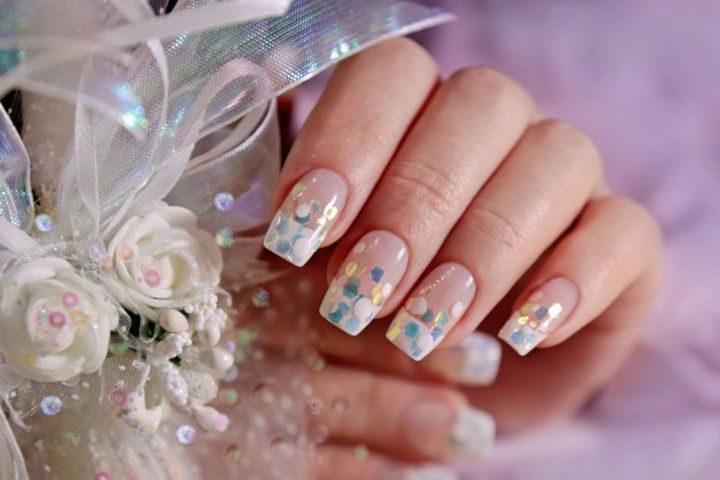 Wedding Nails (Image Courtesy: Shutterstock)