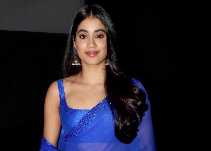 Photo Alert: Janhvi Kapoor&#8217;s First Look As IAS Pilot Gunjan Saxena