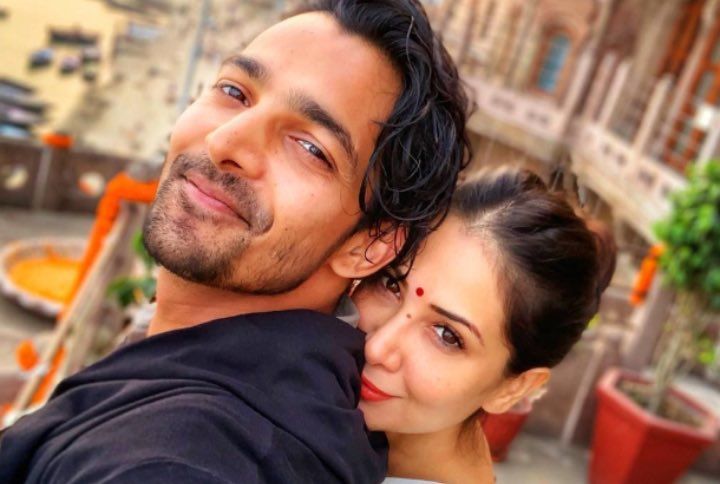 Just A Few Pictures Of Kim Sharma & Harshvardhan Rane Being All Cutesy On Instagram