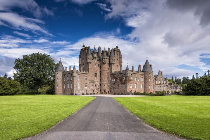 Glamis Castle By Francesco Dazzi | www.shutterstock.com