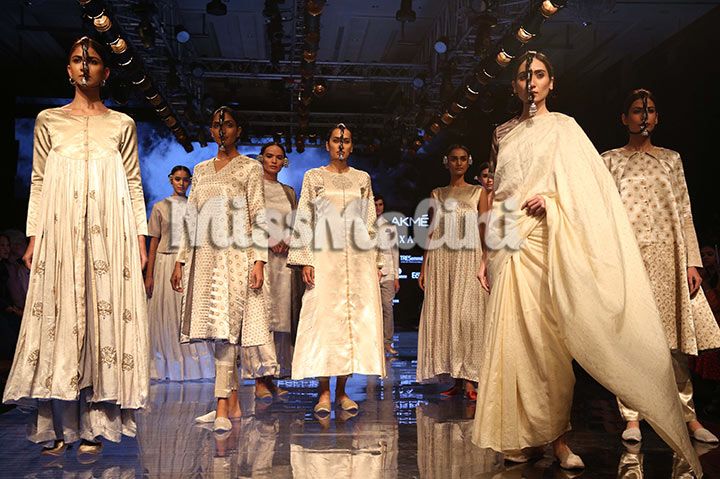 Aavaran Udaipur at Lakme Fashion Week WF'19 in Mumbai | Source: Yogen Shah