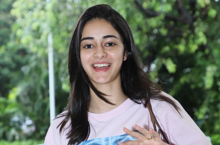 Ananya Panday’s Airport Look Comes With A Public Warning!