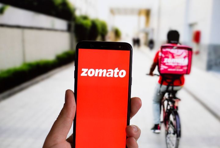 Zomato Is Winning The Internet With Their Witty Tweets And This Thread Is Proof