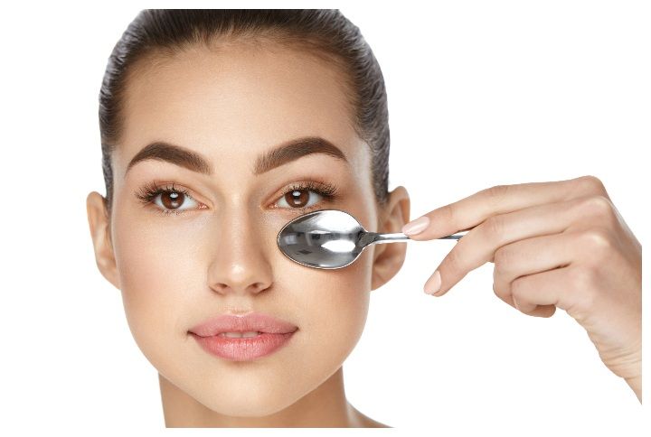 Here’s How You Can Rejuvenate Your Skin With Spoons