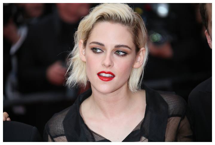Kristen Stewart Was Advised Not To Go Out Holding Her Girlfriend’s Hand If She Wanted To Do A Marvel Film