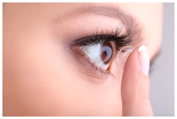 5 Best Eye Makeup Products For People Who Wear Contact Lenses