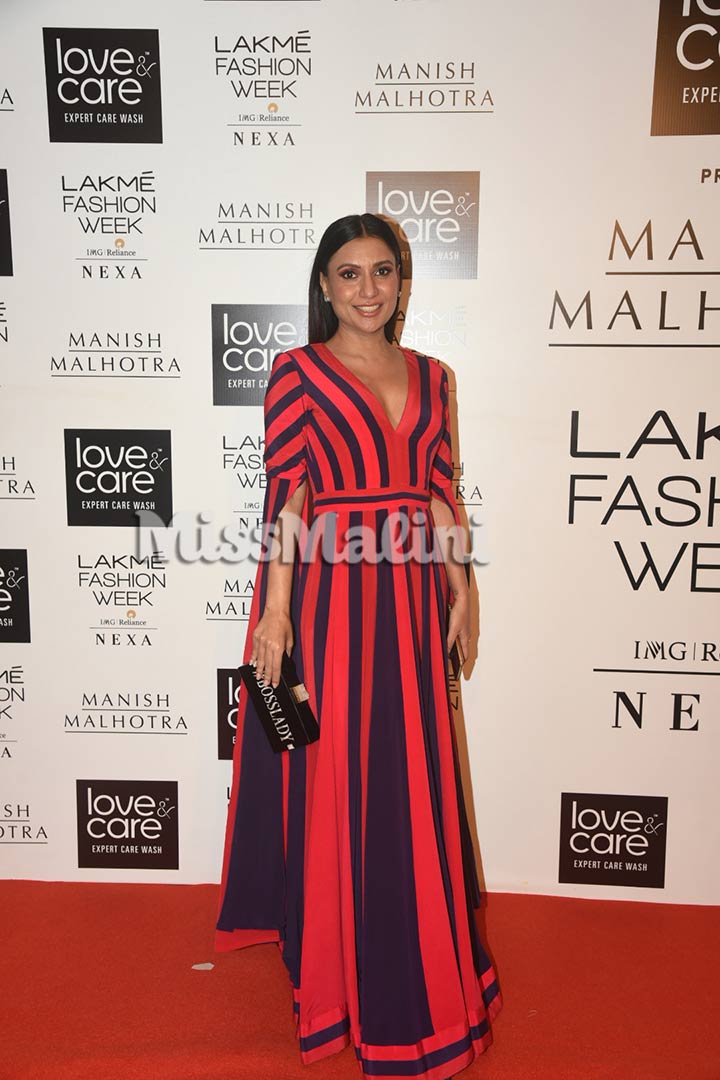 Malini Agarwal at Manish Malhotra's Show at Lakme Fashion Week WF 19 in Mumbai | Source: Yogen Shah