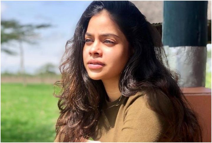 Sumona Chakravarti Shares Her Story About How She Quit Smoking