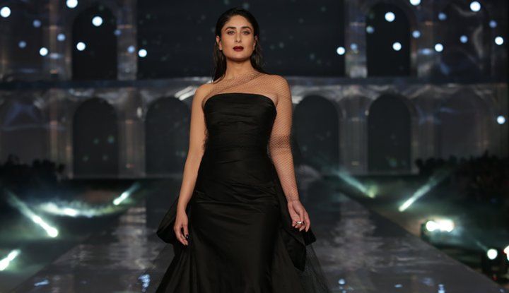 Kareena Kapoor Khan Closes LFW In A Classic Look We’re Not Getting Over Anytime Soon