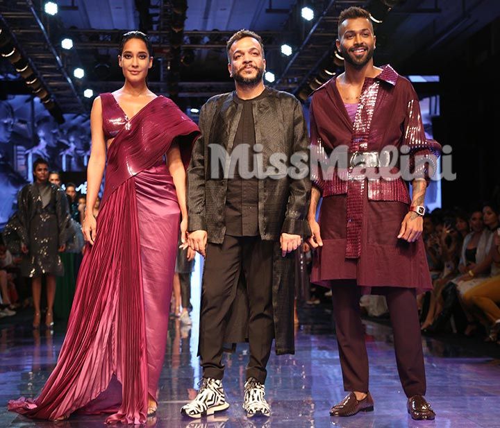 Hardik Pandya and Lisa Haydon For Amit Aggarwal at Lakme Fashion Week WF'19 in Mumbai | Source: Yogen Shah